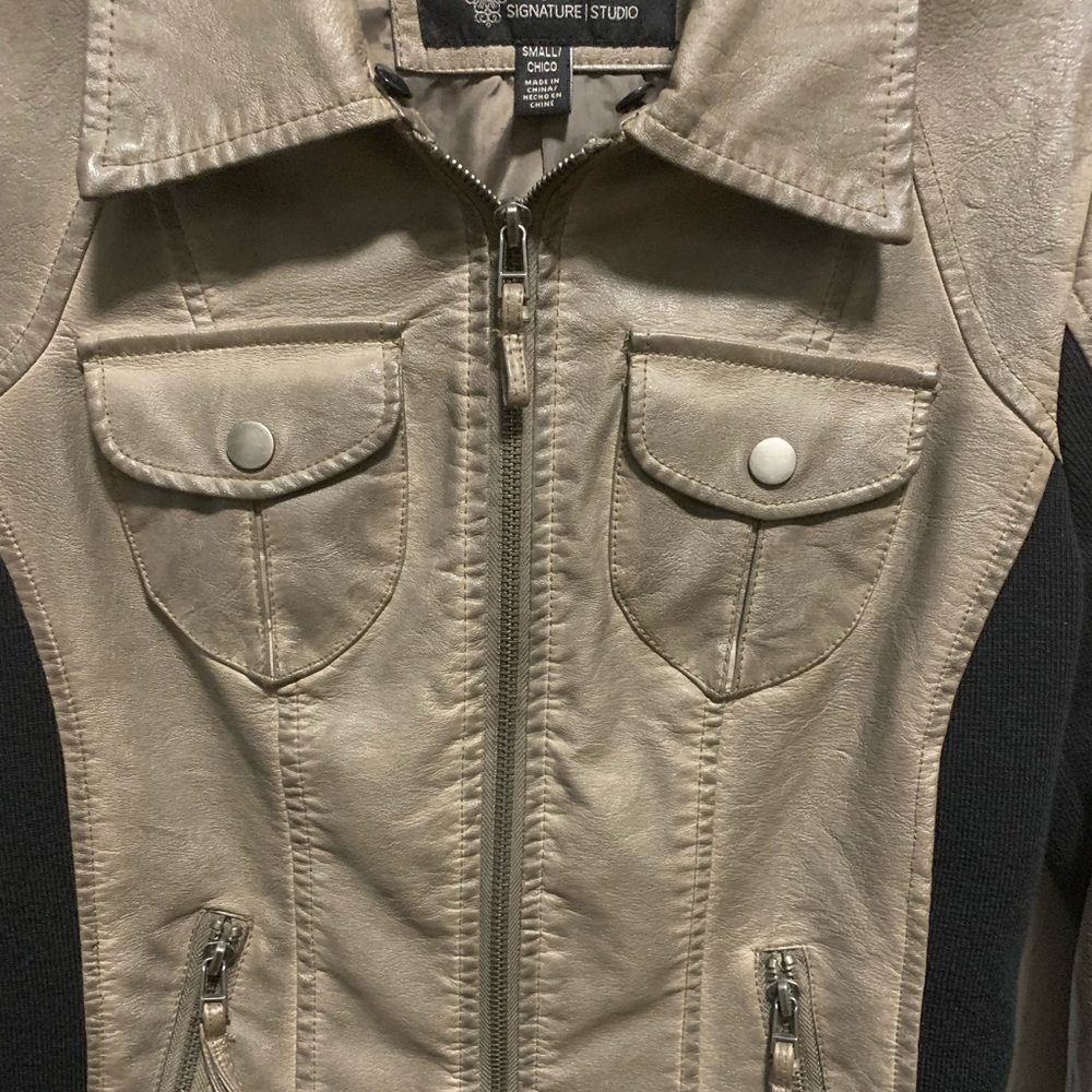 Signature Studio Jacket - Picture 3 of 7